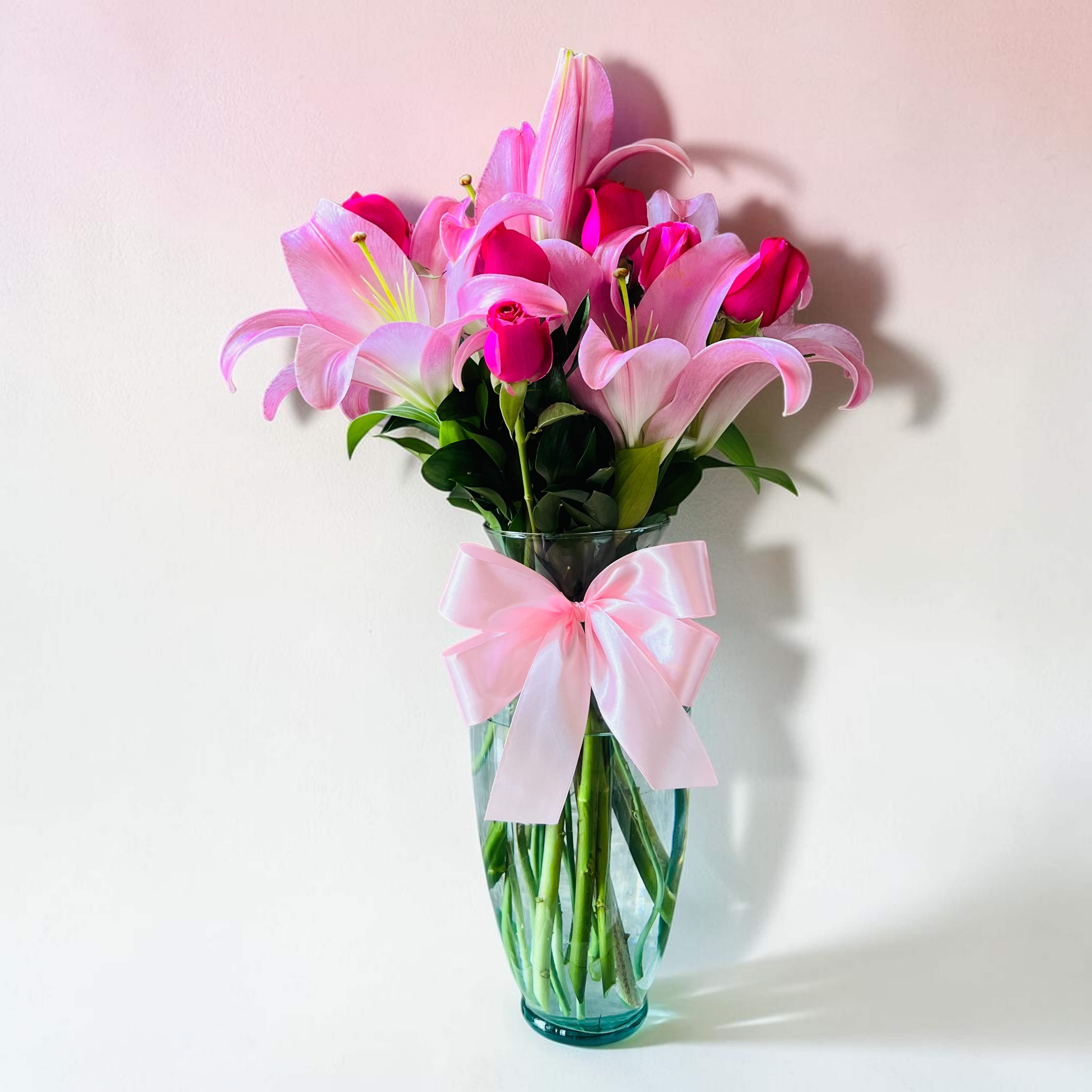 Emanación Stargazer – Elegancia Monocromática